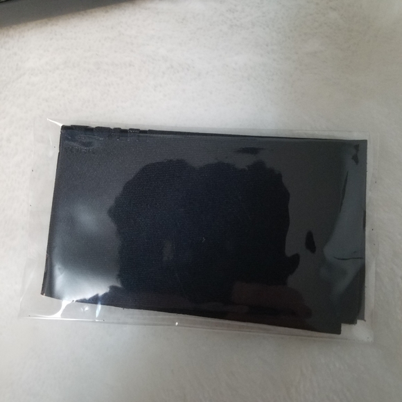 Coach Large Sunglass and Eyewear Case with Microfiber Cloth - Picture 5 of 5